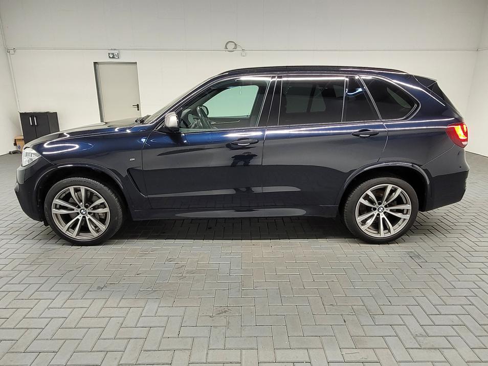 BMW X5 M50 